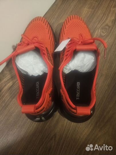 Кроссовки мужские новые T.Taccardi 44