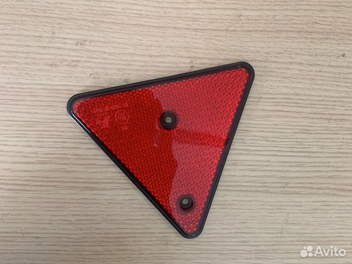 Отражатель треугольный