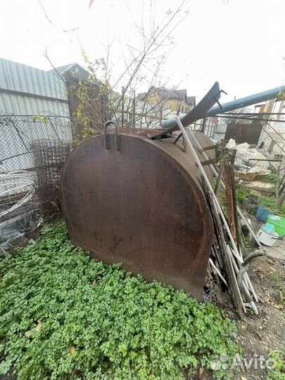 Бочка- цистерна для воды металлическая