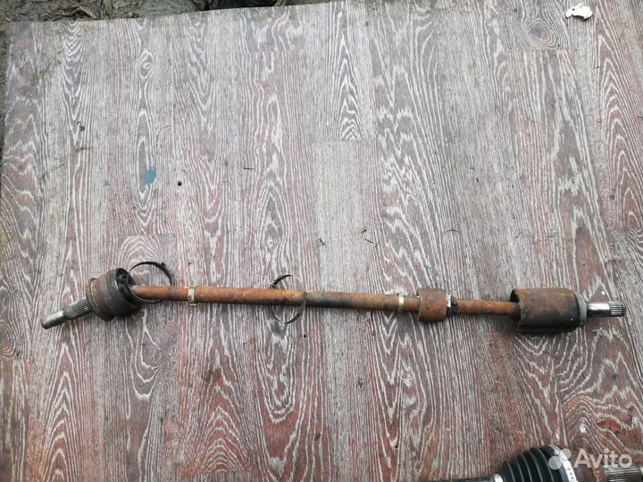 Полуось передняя правая Chevrolet Aveo T300