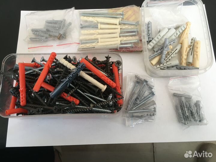 Дюбеля по гипсокартону и обычным стенам