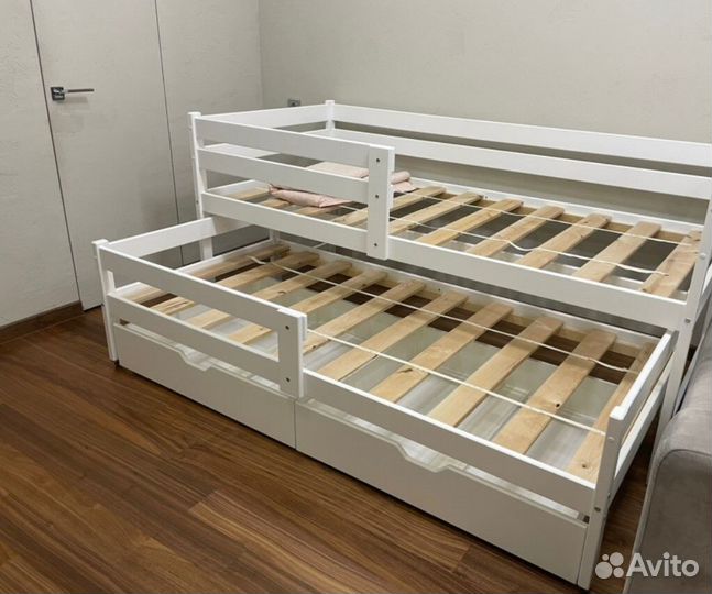 Двухъярусная кровать детская