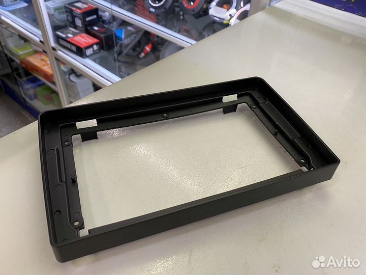 Переходная рамка LADA Granta