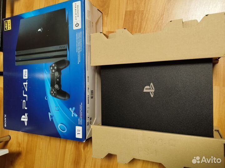 Sony PS4 pro 1 tb