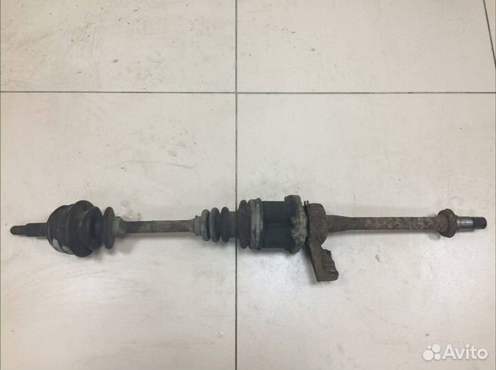 Полуось передняя правая Toyota Camry