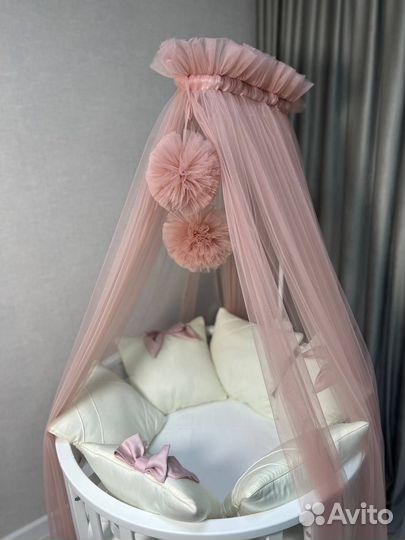 Балдахин с помпонами Just Happy в круглую кроватку