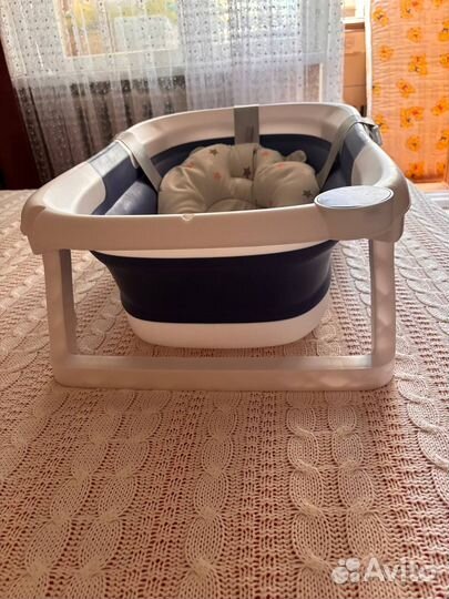 Ванночка для купания новорожденного складная