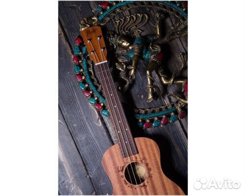 Укулеле тенор