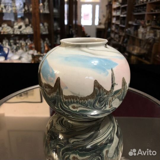 Декоративная ваза