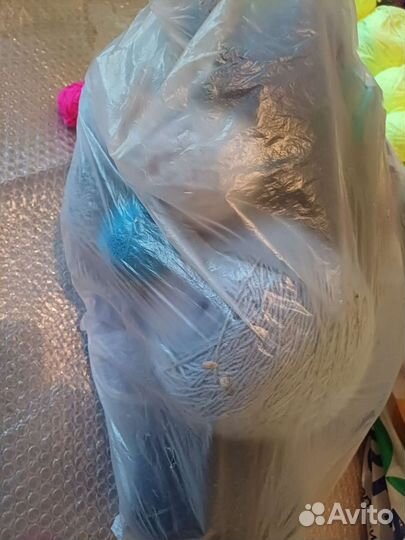 Синтетические-шерстяные нитки для вязания