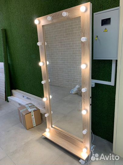 Гримерное зеркало 175/80 с лампочками
