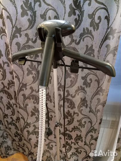 Отпариватель для одежды вертикальный