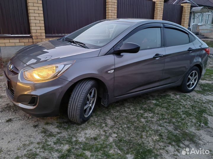 Hyundai Solaris 1.4 AT, 2014, 162 000 км