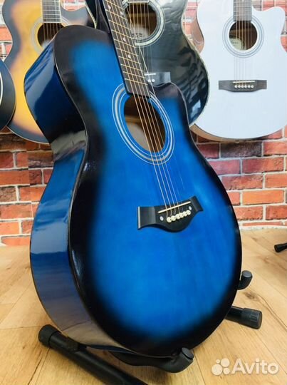 Гитара акустическая + аксессуар