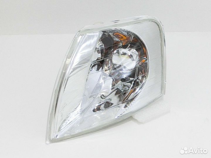 Указатель поворота левый Volkswagen Passat B5