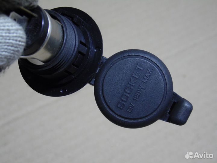 Прикуриватель задний Ниссан Инфинити