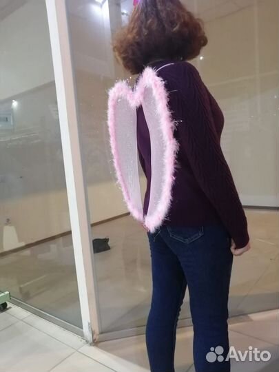 Крылья розовые