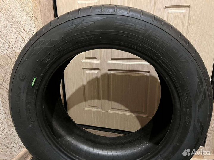 Nokian Tyres Hakka Black 2 225/55 R17