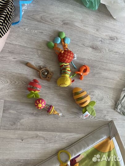 Игрушки погремушки