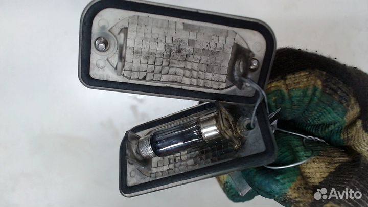 Подсветка номера Mercedes C W203, 2001