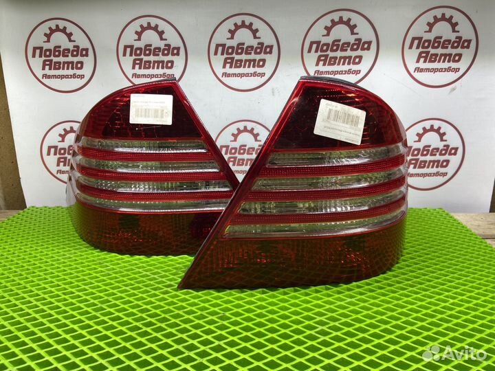 Задний фонарь mercedes benz w220