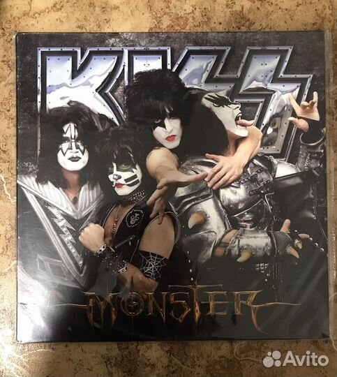 Kiss Monster, Revenge LP