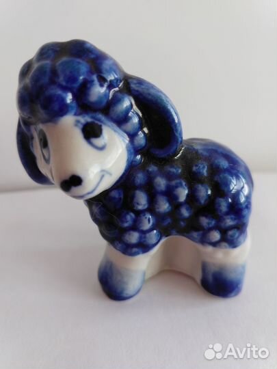 Статуэтки. Гжель, оникс, фарфор, стекло