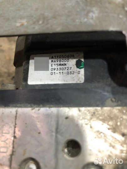 Nissan maxima A33 Блок ABS