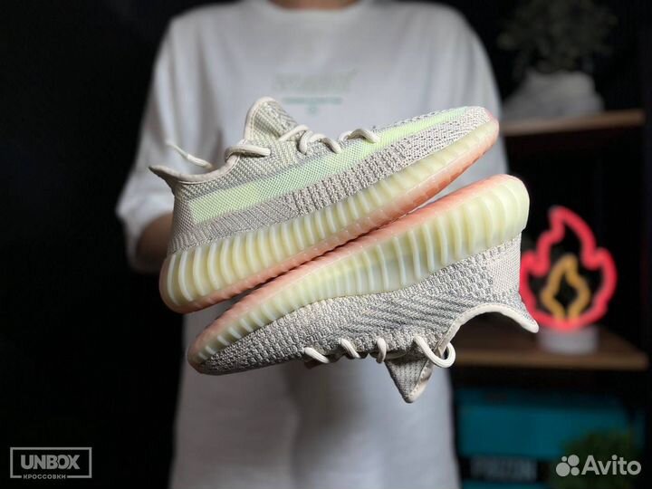 Кроссовки Adidas Yeezy Boost 350 V2 Citrin RF