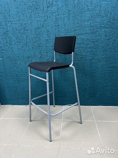 Барный стул IKEA для бровиста/визажиста