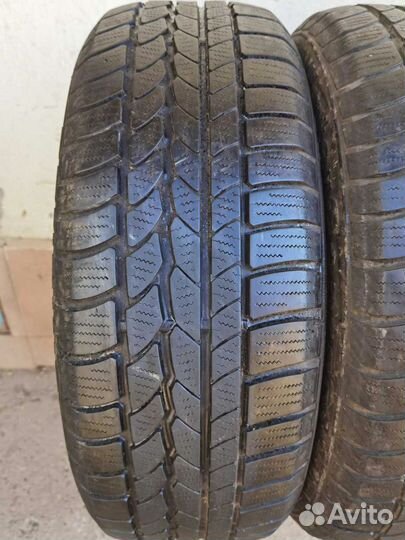 Continental ContiIceContact 4x4 215/60 R17 96H