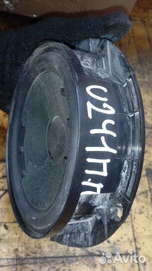 Динамик двери передний правый Volkswagen Jetta