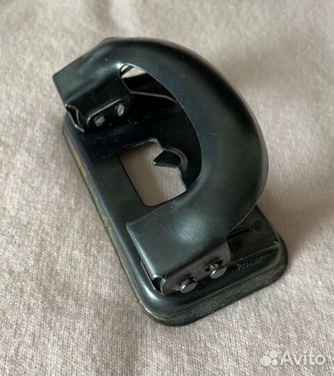 Дырокол металлический рабочий