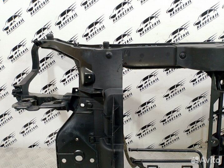 Передняя панель Hyundai Tucson JM 2.0 G4GC 2008