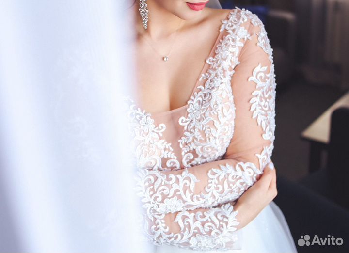 Свадебное платье