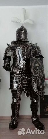 Рыцарь средневековый, скульптура