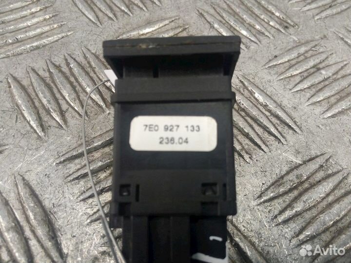 Кнопка для Volkswagen Transporter (T5)