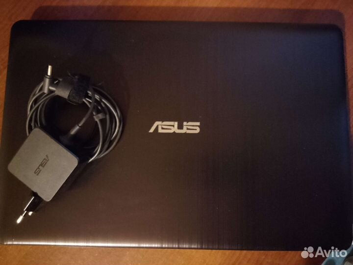 Ноутбук asus x540y