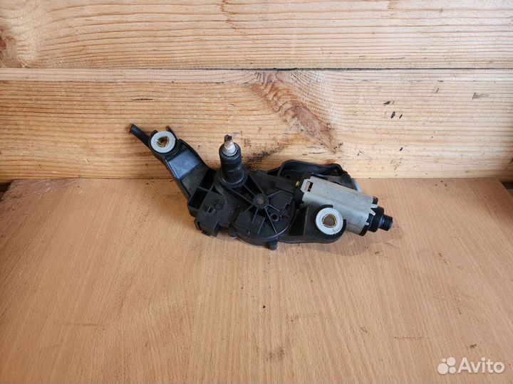 BMW E87 Задний моторчик дворника