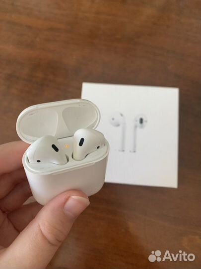 Наушники Apple Airpods