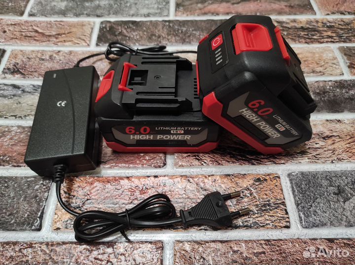 Комплект 2 АКБ 6Ач + Зарядное устройство новый