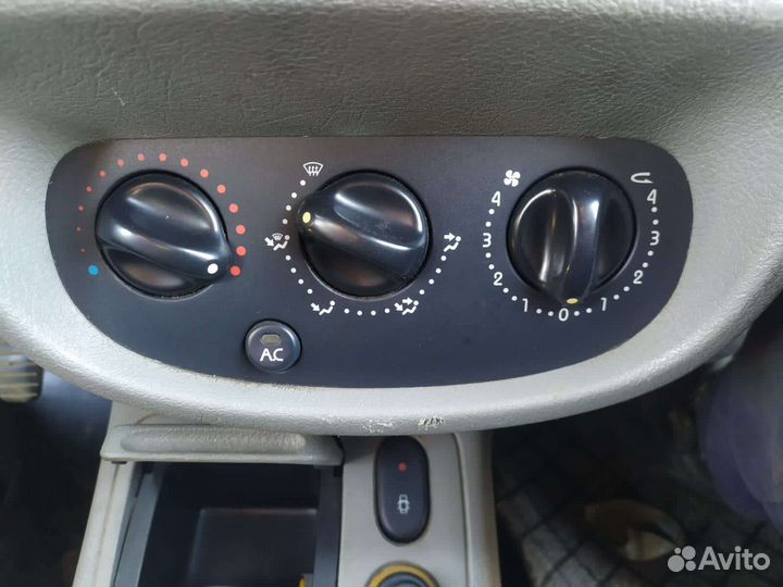 Блок управления климатом Renault symbol