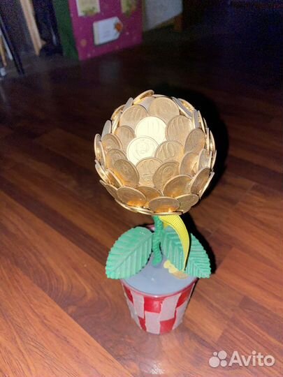 Инсталяция из монет