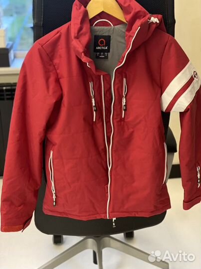Горнолыжная куртка женская размер 40-42