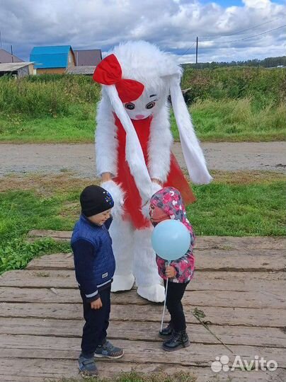 Поздравление от мишки и зайки