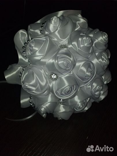 Свадебные букеты из атласных лент