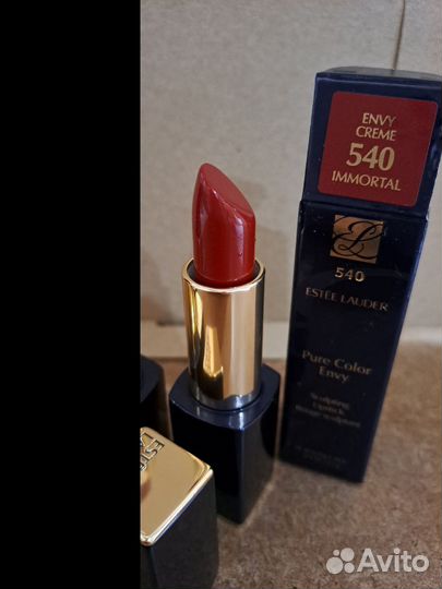 Помада для губ 540 Immortal. Estee Lauder