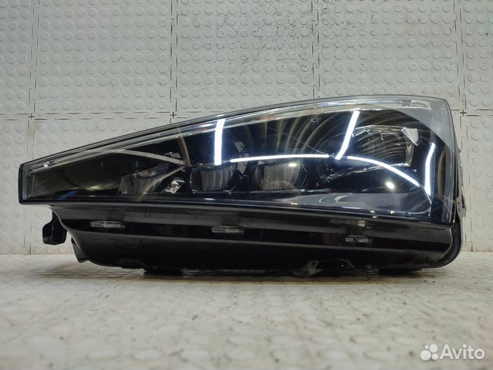 Фара левая Skoda Rapid 2019