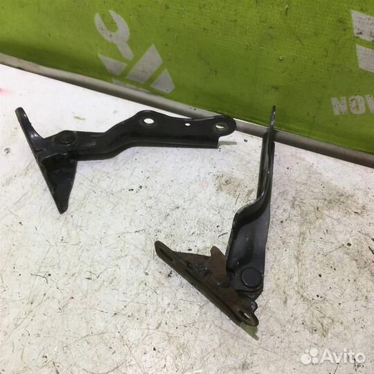 Петля капота Хендай Элантра 3