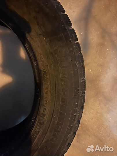 Nokian Tyres Hakkapeliitta 7 215/60 R16 38E